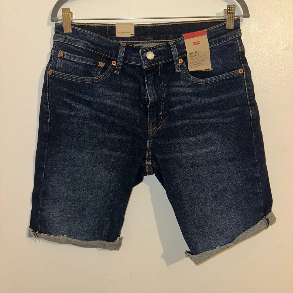 Levi's Men's Dark Blue Denim Shorts size 31 NEW with tags